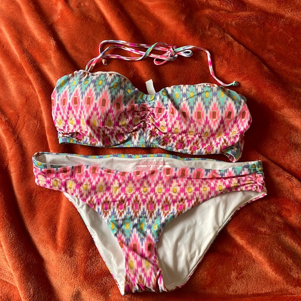 VS bikini with removable straps